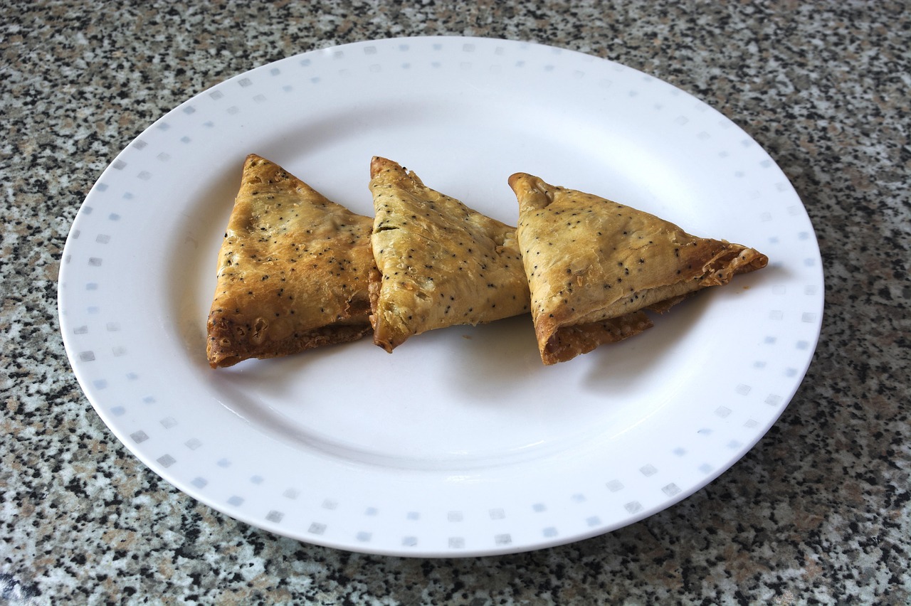 饺子，中国的传统美食与文化象征